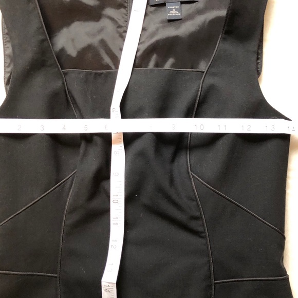 Dress - Picture 5 of 8